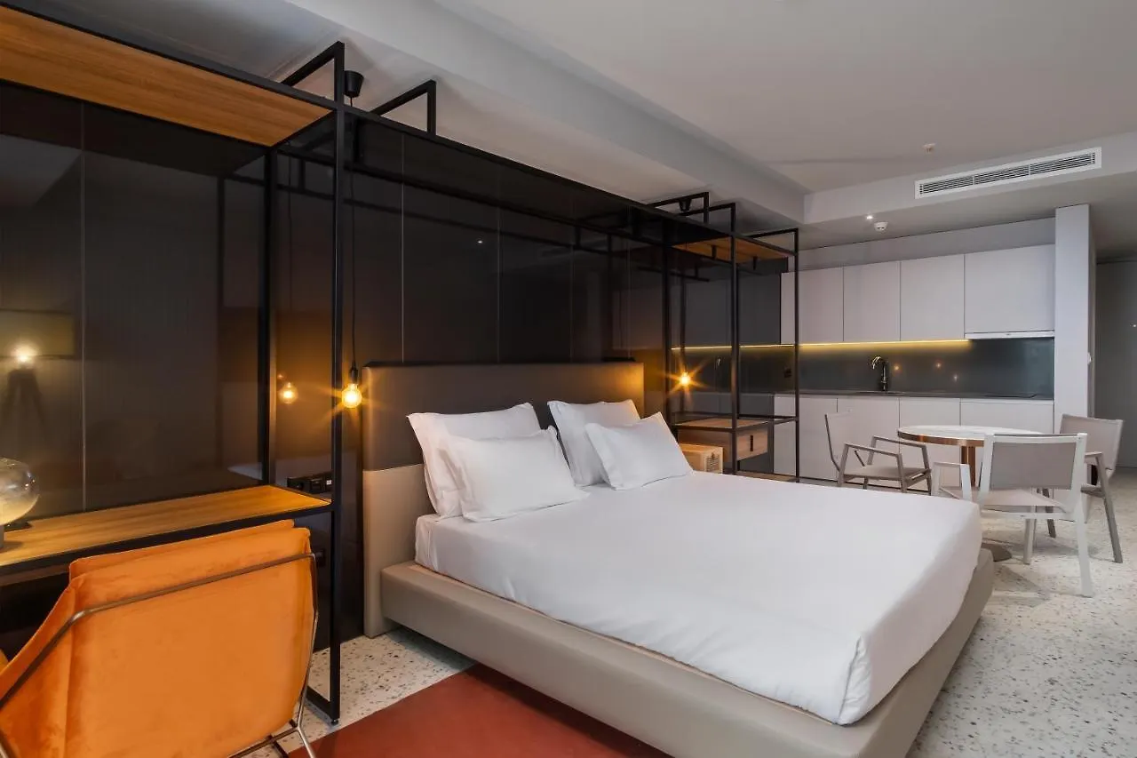 Next - By Savoy Signature Funchal