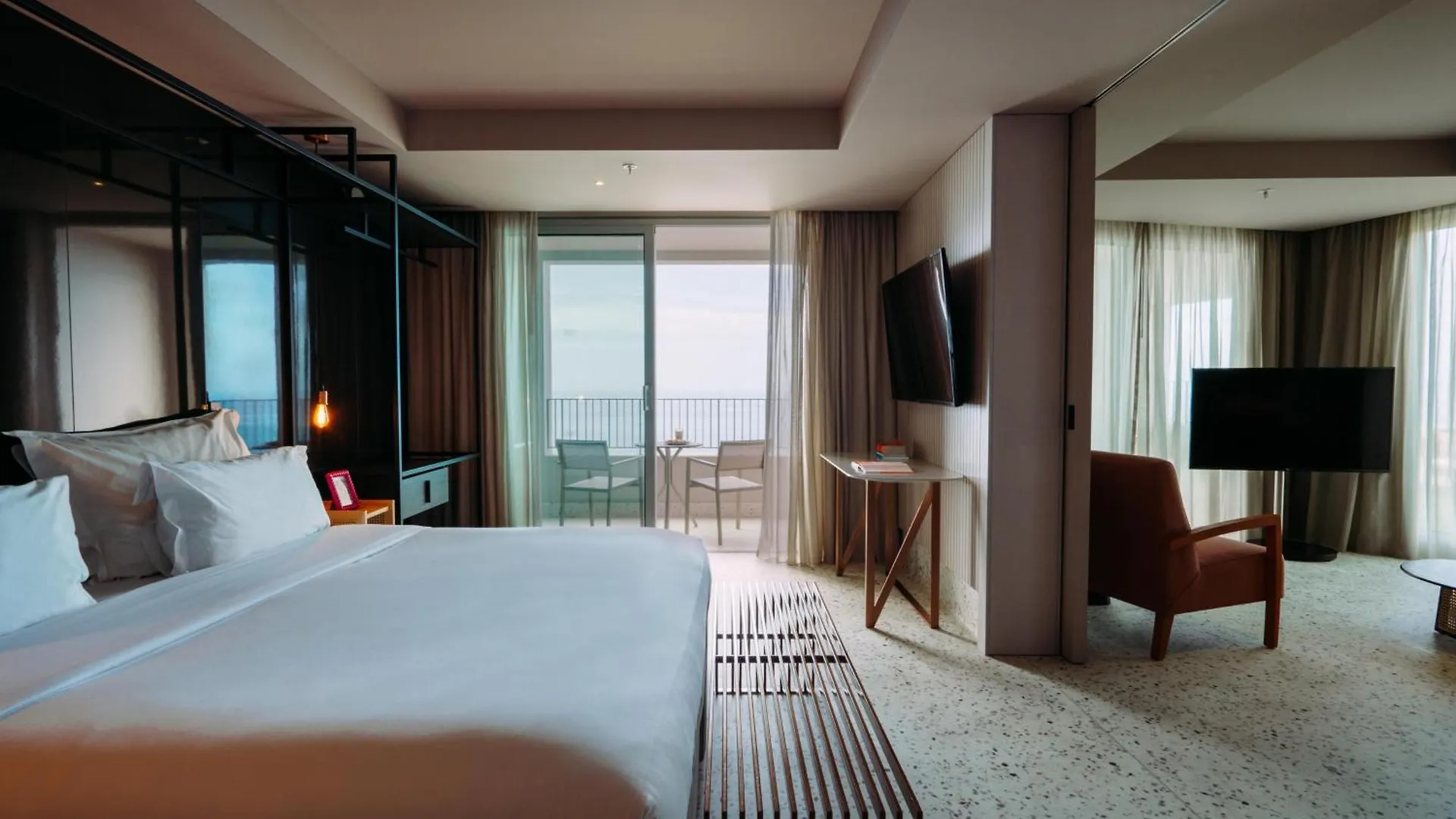Next - By Savoy Signature Funchal  Hotel Funchal (Madeira)